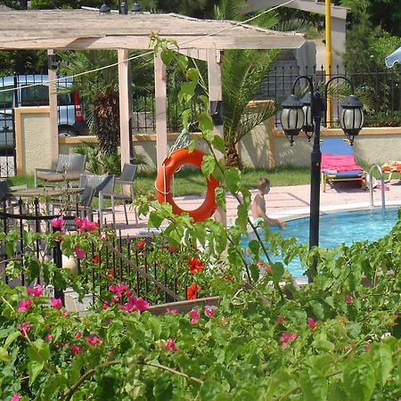 Lyristis Dinos Studios & Apartments Faliraki Luaran gambar