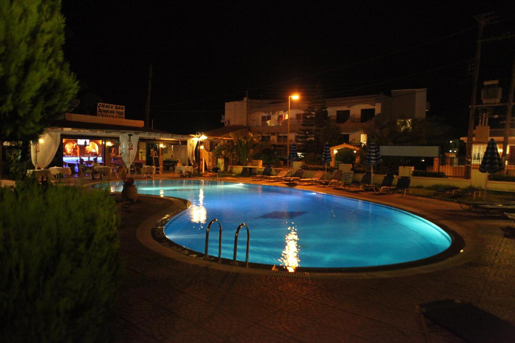 Lyristis Dinos Studios & Apartments Faliraki Luaran gambar