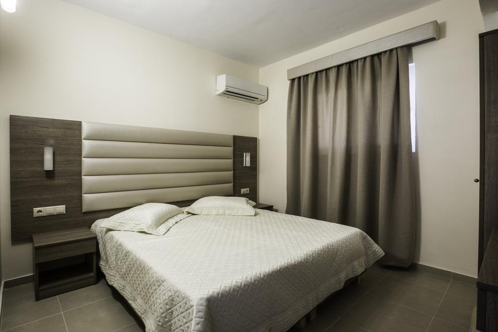 Lyristis Dinos Studios & Apartments Faliraki Luaran gambar