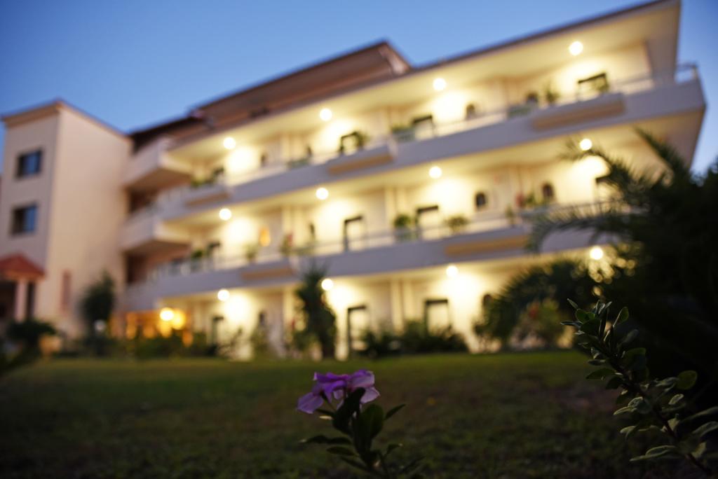 Lyristis Dinos Studios & Apartments Faliraki Luaran gambar