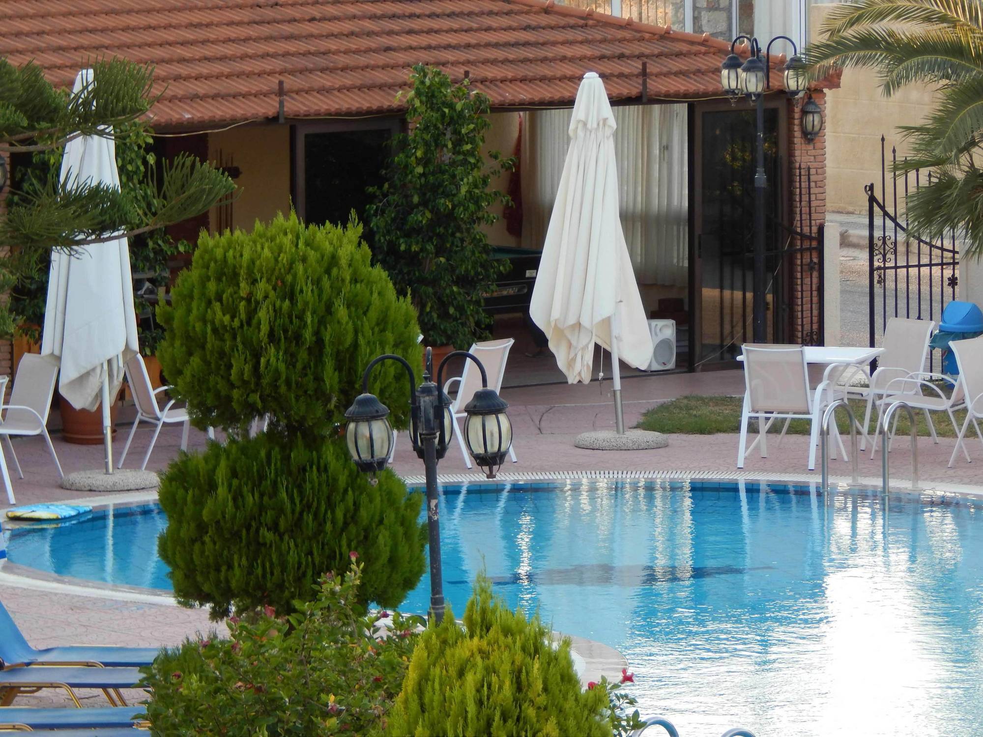 Lyristis Dinos Studios & Apartments Faliraki Luaran gambar
