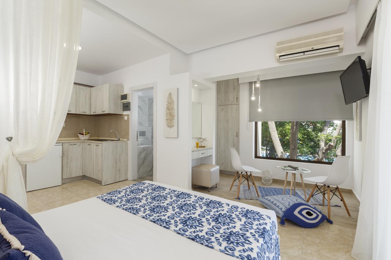 Lyristis Dinos Studios & Apartments Faliraki Luaran gambar