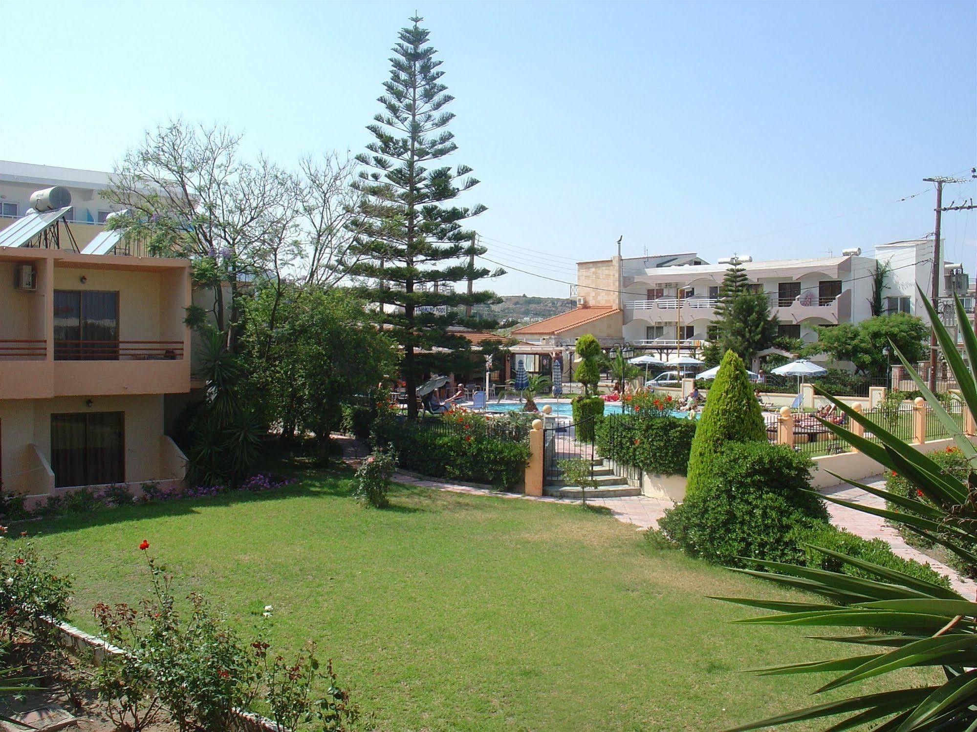 Lyristis Dinos Studios & Apartments Faliraki Luaran gambar
